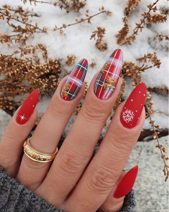 christmas holiday nails